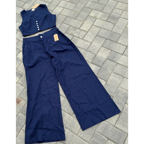 Christian Siriano Other - Christian Siriano Navy Two-Piece Crop Top and Wide-Leg Pants Set